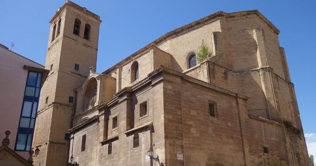 Iglesia de Santiago el Real Camino de Santiago Frances 1024x538