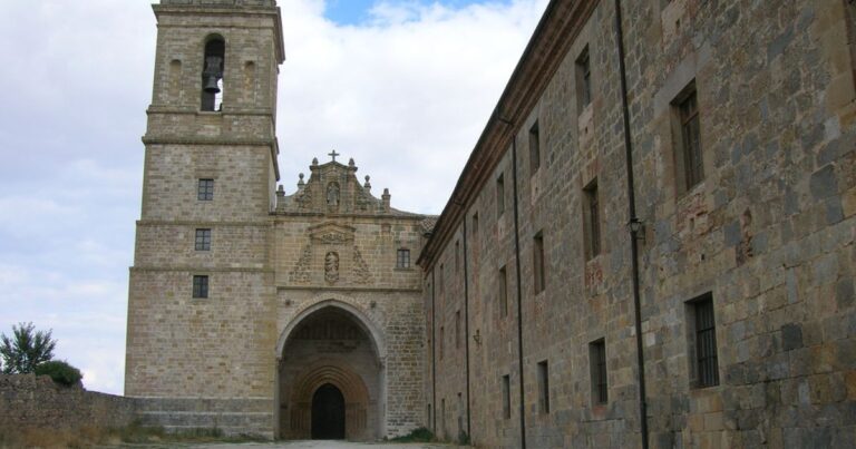 Monasterio de Irache Camino de Santiago Frances 2 768x403