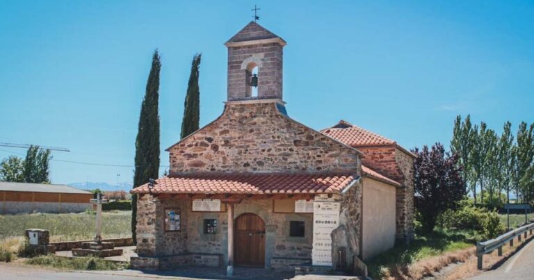 Ermita del Ecce Homo Valdeviejas Camino de Santiago Frances 768x403