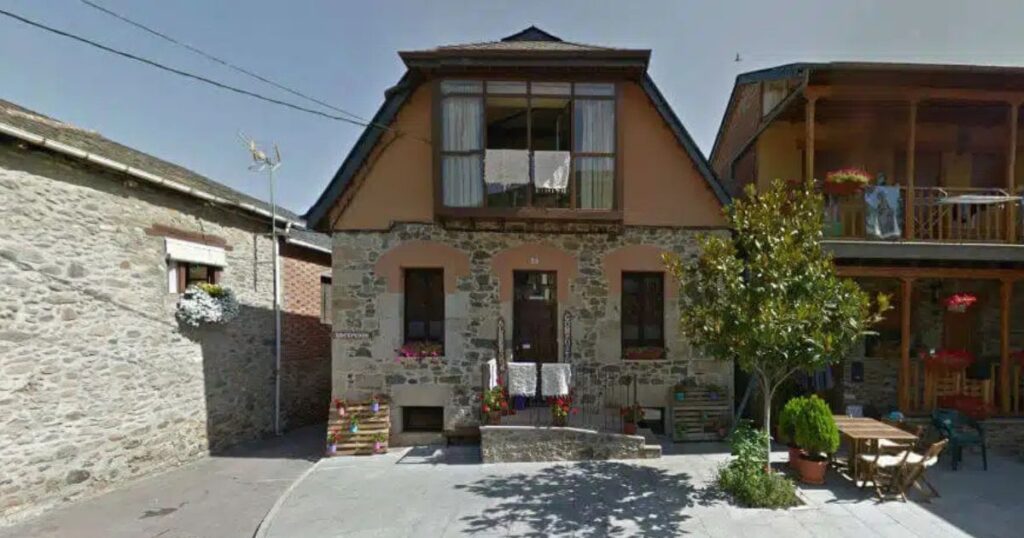 Albergue Compostela Molinaseca Camino de Santiago Frances 1024x538