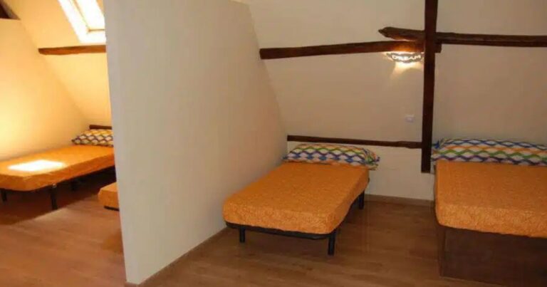 Albergue Compostela Molinaseca Camino de Santiago Frances 12 768x403