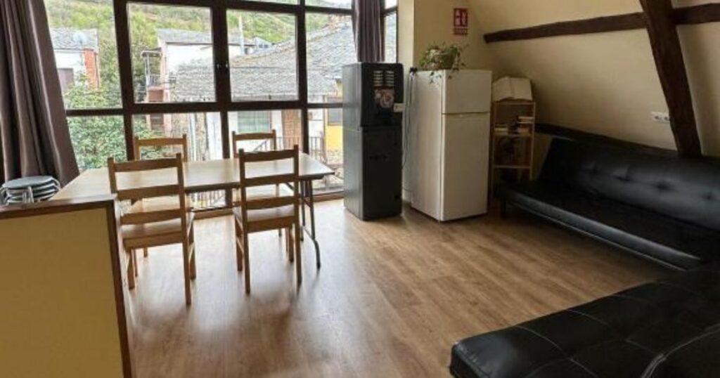 Albergue Compostela Molinaseca Camino de Santiago Frances 4 1024x538