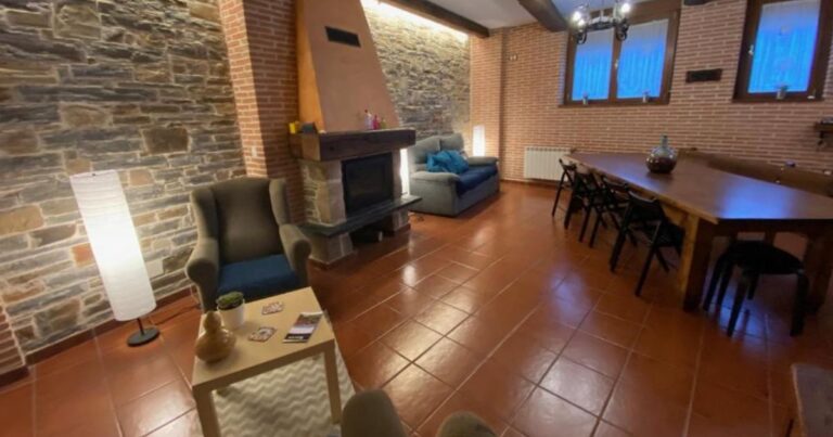 Hostal El Horno Camino de Santiago Frances 16 768x403