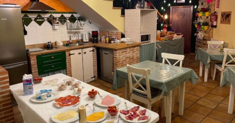 Hostal The Way Hotel Molinaseca Camino de Santiago Frances 14 768x403