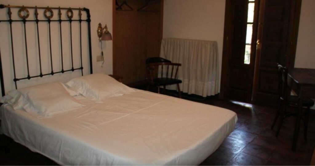 Hotel Rural La Casa Del Reloj Camino de Santiago Frances 12 1024x538