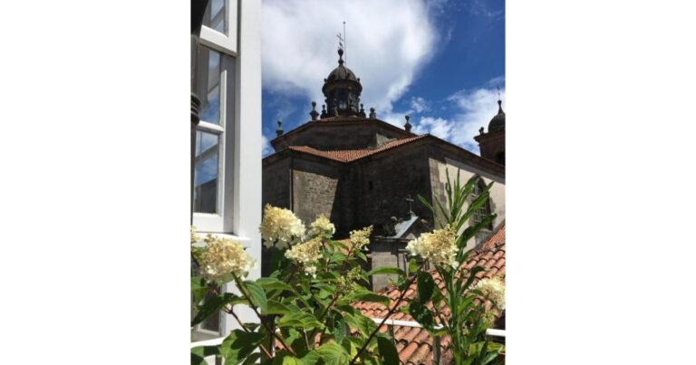 Albergue Azabache Santiago de Compostela Camino de Santiago Frances 7 768x403