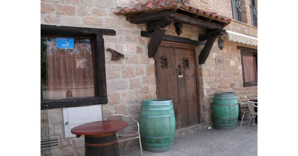 Hostal Suetxe Los Arcos Camino de Santiago Frances 13 1024x538