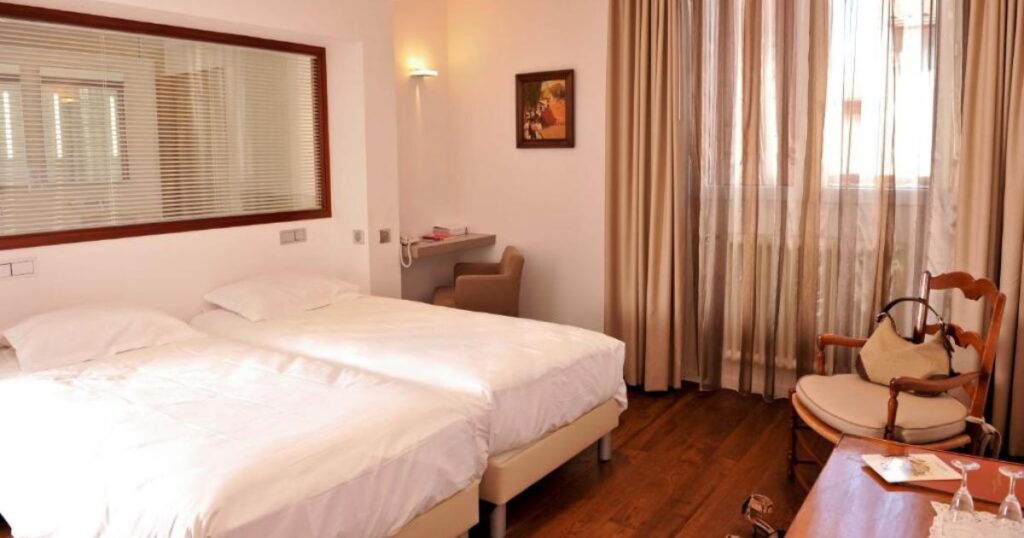 Hotel des Pyrenees Saint Jean Pied de Port Camino de Santiago Frances 8 1024x538