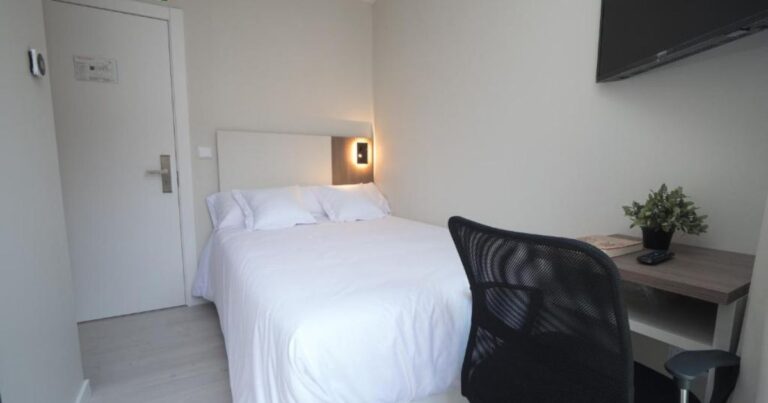 Hotel Ciudadela Pamplona Camino de Santiago Frances 10 768x403
