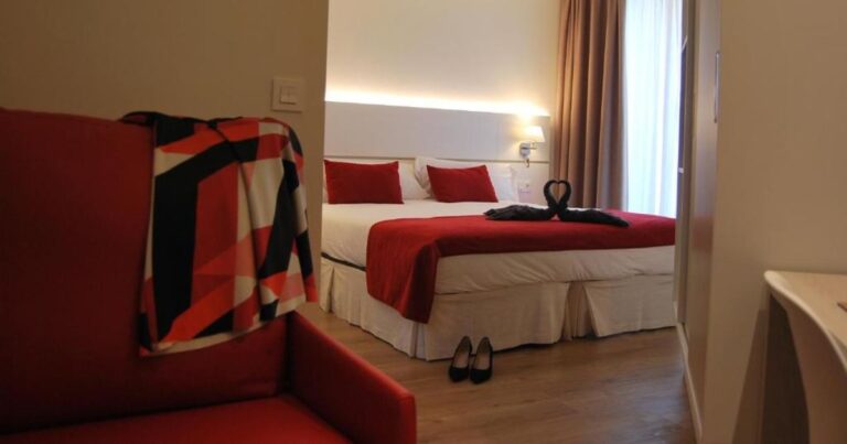 Hotel Pompaelo Urban SPA Pamplona Camino de Santiago Frances 7 768x403