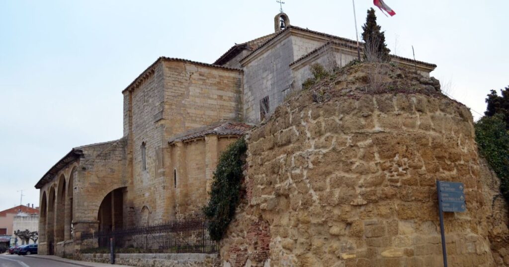Iglesia de Santa Maria del Camino Camino de Santiago Frances
