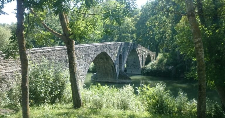 Puente de la Magdalena Camino de Santiago Frances 768x403