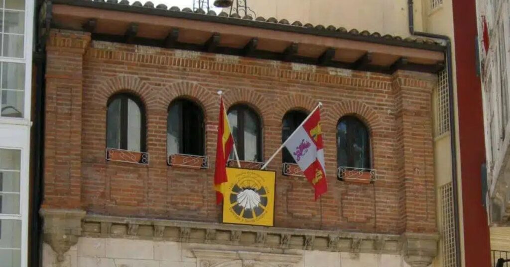 Albergue Divina Pastora Burgos Camino de Santiago Frances 5 1024x538
