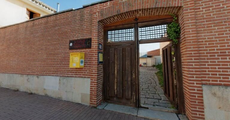 Albergue Municipal de Fromista Camino de Santiago Frances 2 768x403