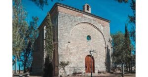 Ermita de Nuestra Senora del Otero Camino de Santiago Frances 4 300x158