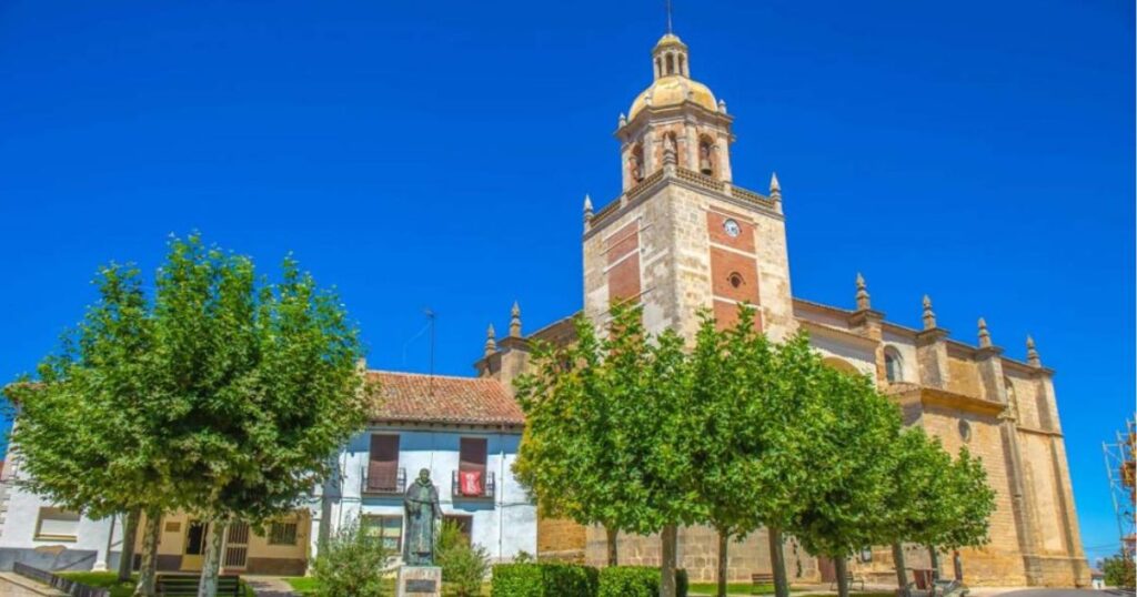 Iglesia de San Andres Apostol Camino de Santiago Frances 1024x538