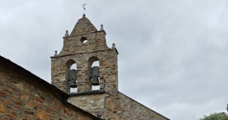 Iglesia de Santa Maria Magdalena Riego de Ambros Camino de Santiago Frances 5 768x403