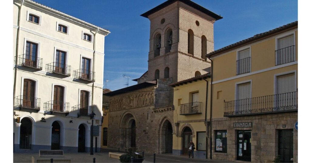 Iglesia de Santiago Carrion de los Condes Camino de Santiago Frances 1024x538