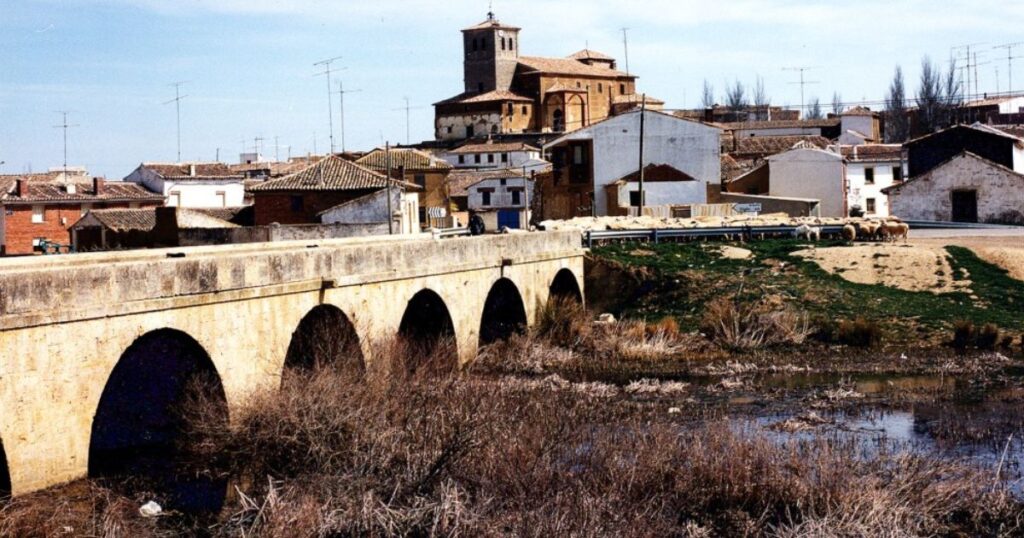 Puente Poblacion de Campos Camino de Santiago Frances 2 1024x538