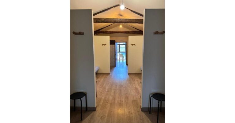 Albergue Compostela Molinaseca Camino de Santiago Frances 10 1 768x403