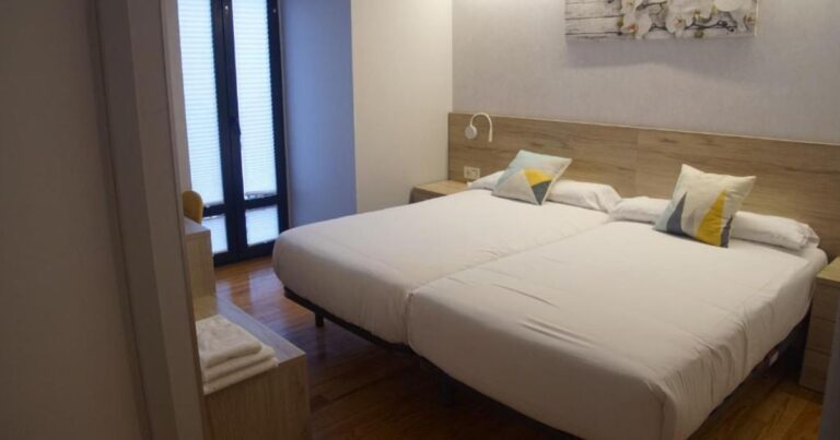 Hostal Casa Sabina Camino de Santiago Frances 2 768x403