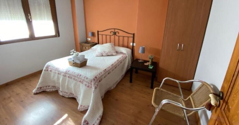 Hostal El Horno Camino de Santiago Frances 12 768x403