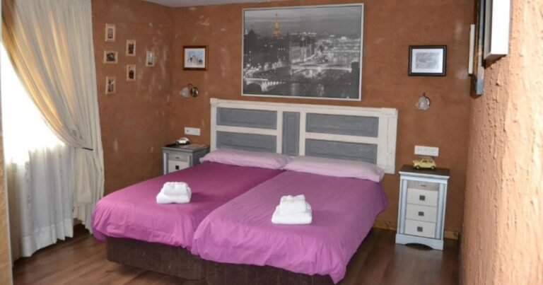 Hostal El Trasgu de Foncebadon Camino de Santiago Frances 7 768x403