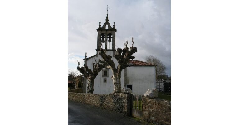 Iglesia de Santa Maria de Arzua Camino de Santiago Frances 3 768x403