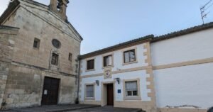Albergue Capuchinos Rocamador Estella Camino de Santiago Frances 300x158