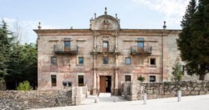Albergue Monasterio de La Magdalena Sarria Camino de Santiago Frances 3 300x158