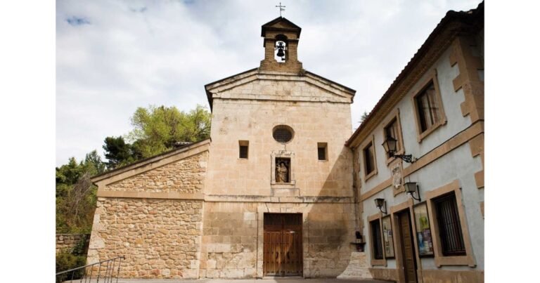Basilica de Nuestra Senora de Rocamador Camino de Santiago Frances 768x403
