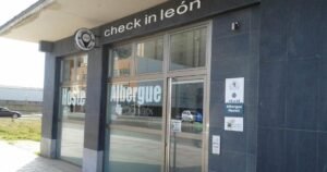 Albergue Check in Leon Camino de Santiago Frances 300x158