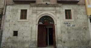Albergue Hostel Catedral Burgos Camino de Santiago Frances 300x158