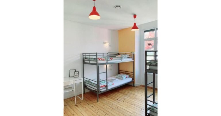 Albergue Leon Hostel Camino de Santiago Frances 12 768x403