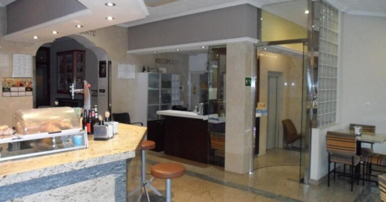 Hostal Coruna Astorga Camino de Santiago Frances 2 768x403