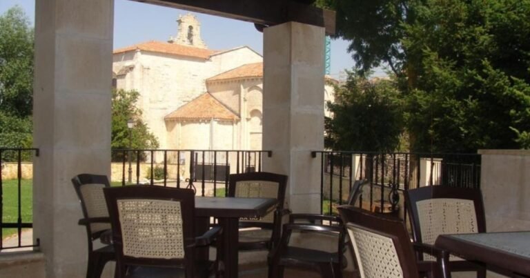 Hotel Rural La Henera Camino de Santiago Frances 11 768x403