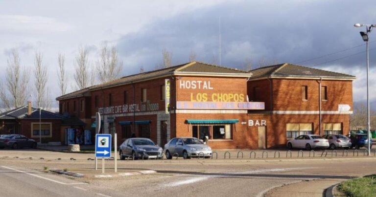Hostal Los Chopos Osorno la Mayor Camino de Santiago Frances 768x403