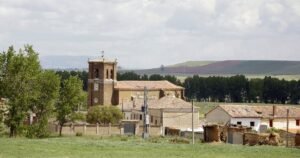 Iglesia de Nuestra Senora de Purificacion Las Cabanas de Castilla Camino de Santiago Frances 4 300x158