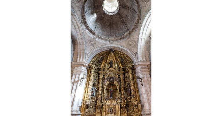 Iglesia de Nuestra Senora del Manzano Castrojeriz Camino de Santiago Frances 6 1 768x403