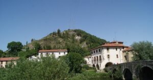 Basilica of the Holy Trinity of Arre