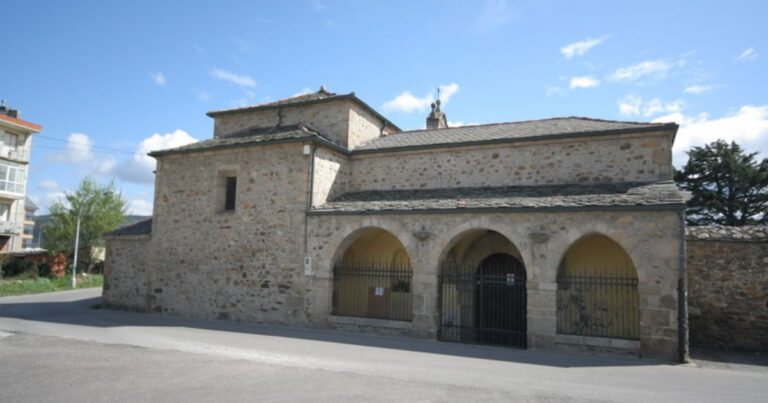 Capilla de Nuestra Senora del Carmen Ponferrada Camino de Santiago Frances 768x403