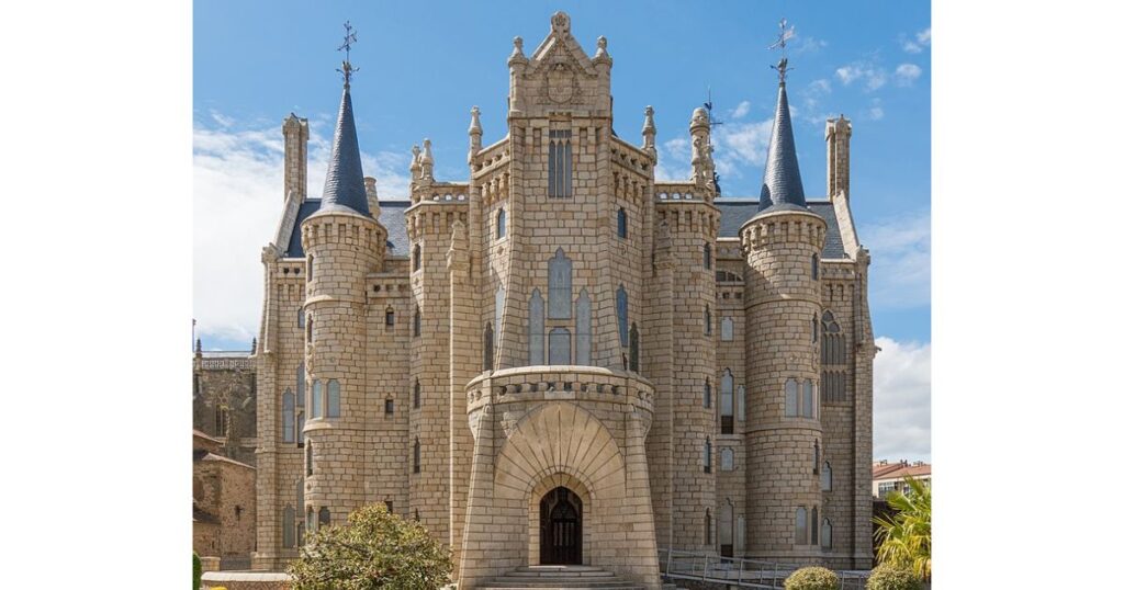 Palacio Episcopal de Astorga Camino de Santiago Frances 2 1024x538