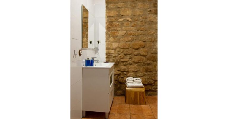 Albergue La Pata de Oca Torres del Rio Camino de Santiago Frances 3 768x403