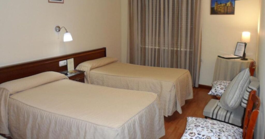 Hostal Coruna Astorga Camino de Santiago Frances 5 1024x538