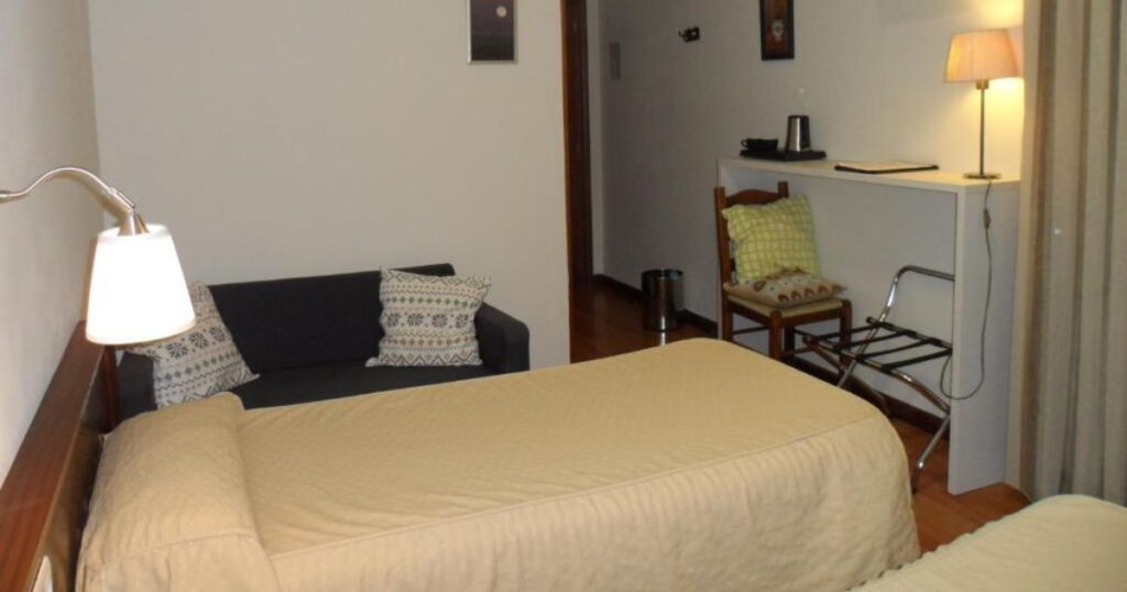 Hostal Coruna Astorga Camino de Santiago Frances 8 1024x538