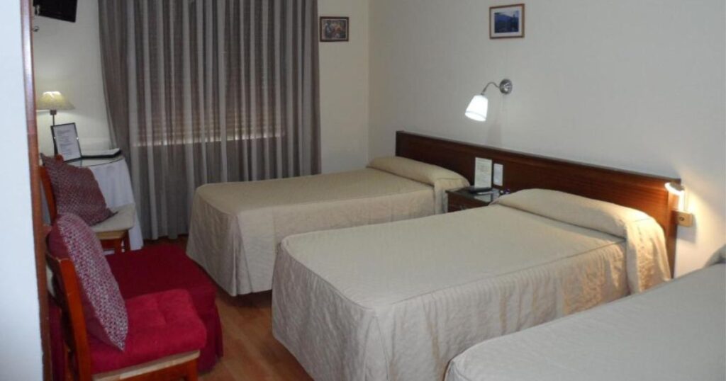 Hostal Coruna Astorga Camino de Santiago Frances 9 1024x538