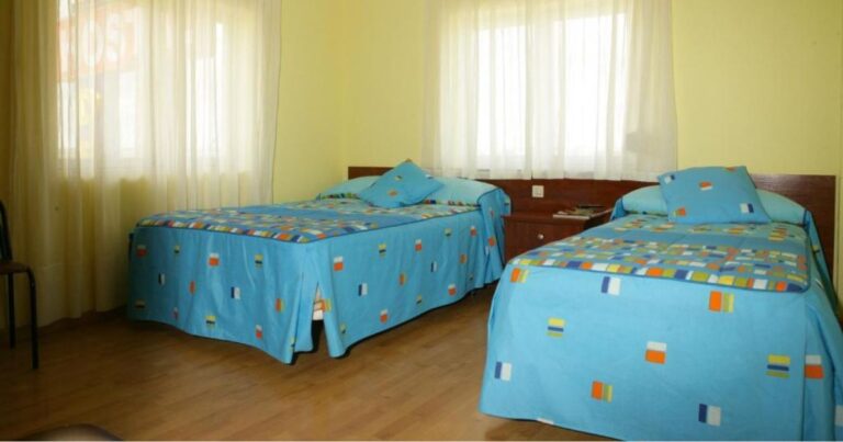 Hostal Delfin Astorga Camino de Santiago Frances 7 768x403