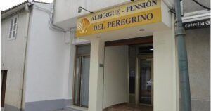 albergue del peregrino arzua 02 300x158