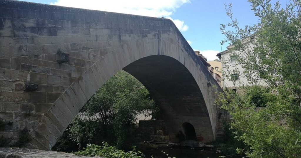 Puente de la Carcel Camino de Santiago Frances 2 1024x538