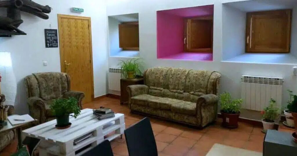 Albergue Municipal El Corro Camino de Santiago Frances 5 1024x538